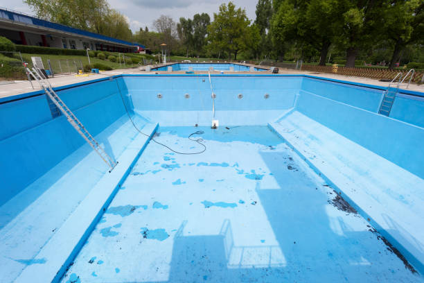 Best Water damage restoration specialists  in Linden, TN